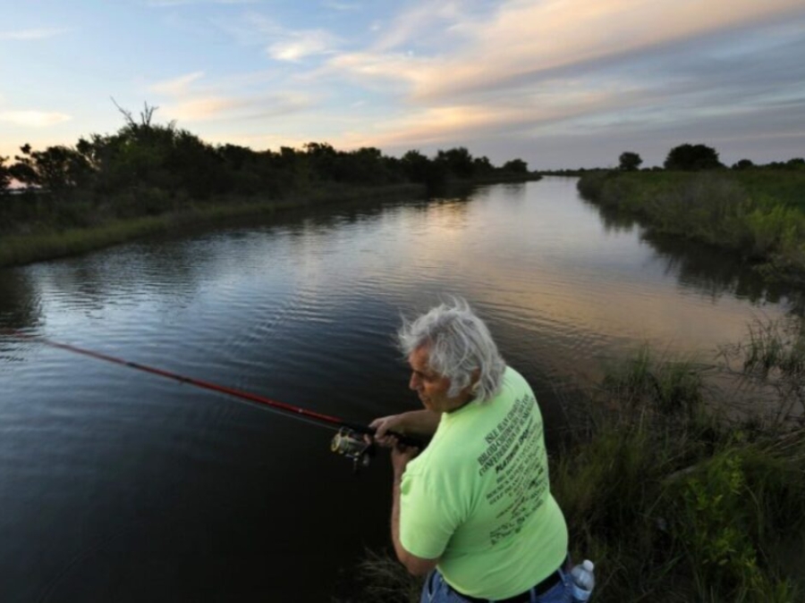 On A Sinking Louisiana Island, Many Aren'T Ready To Leave